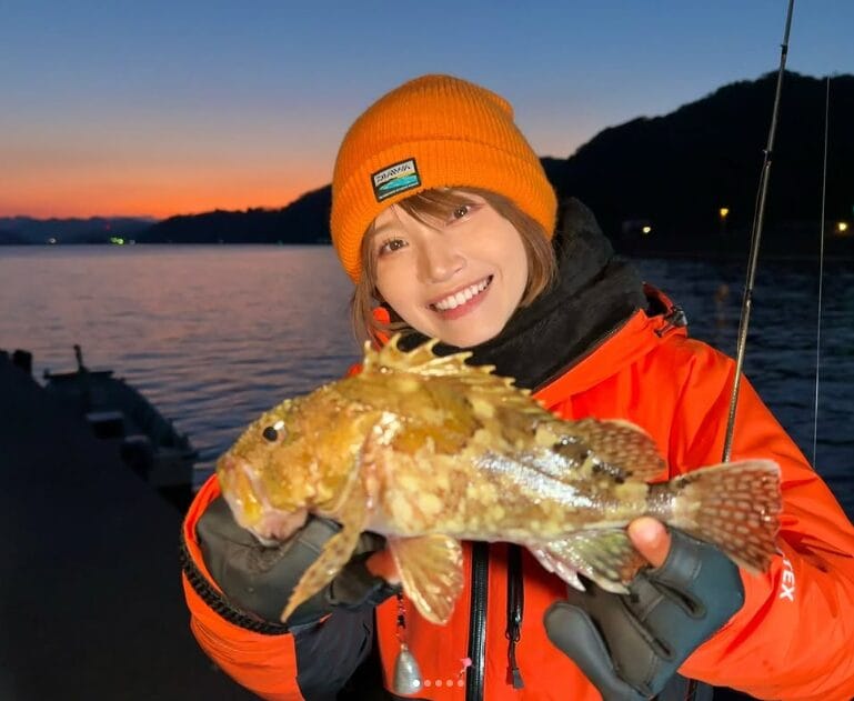 釣りガールの帽子ファッション